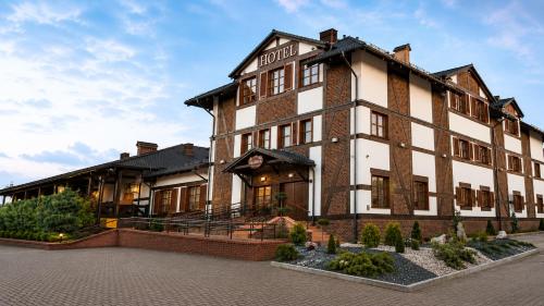 Hotel Skarbek - Glogow