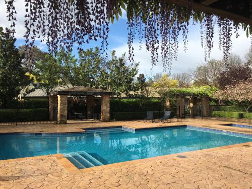 Swimmingpool, Mercure Hunter Valley Gardens in Hunter Valley
