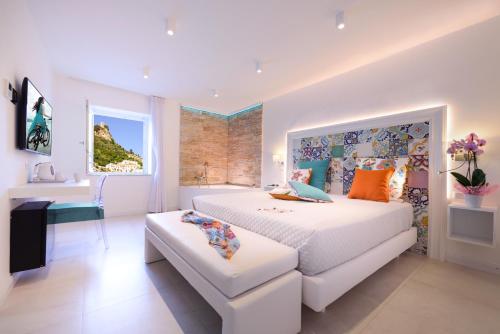 Amalfi Suite Boutique Hotel