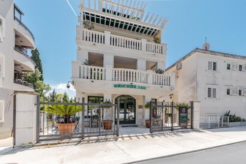 Apartments Grifone Lux