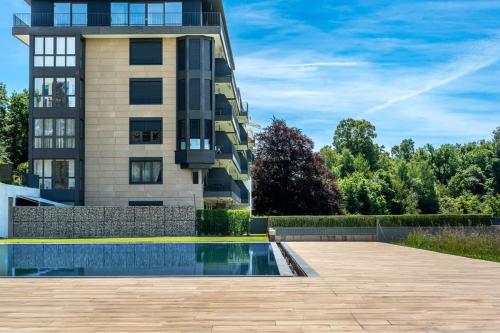 Les Terrasses de Lavaux-2 Appartement de Luxe avec Vue Panoramique et Piscine" in Chexbres