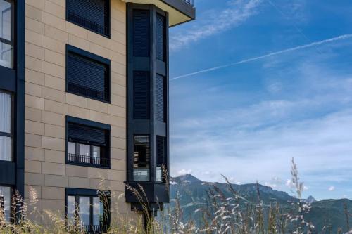 Les Terrasses de Lavaux-2 Appartement de Luxe avec Vue Panoramique et Piscine" in Chexbres
