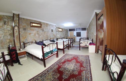 Boomerang Guest House - image 2