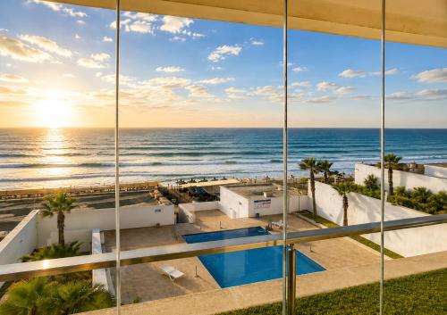 전망, Sea view swimming pool Luxury apartment in 시디 부크나델