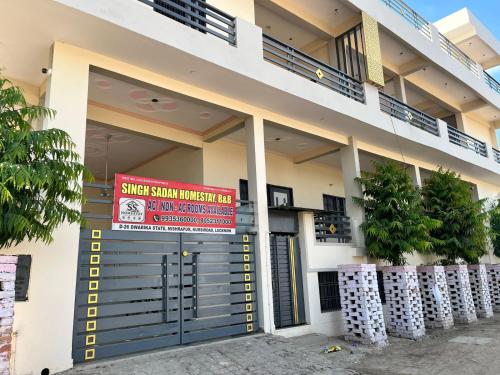 Singh Sadan Homestay B&B