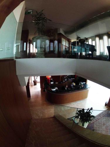 City Hotel - image 2