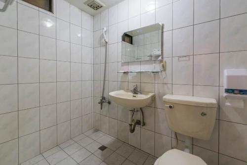 Bathroom, Citic Hotel in Yonghe District