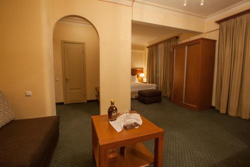 Aviatrans Hotel - main image
