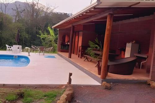 Cabana Andorinha in Tres Koroas