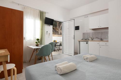 Lindos Tsambika Studios 5