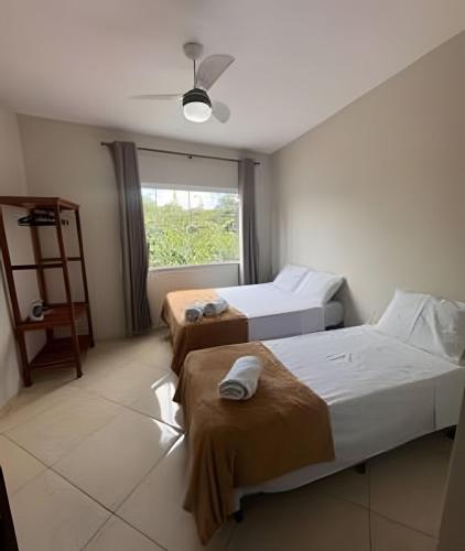 2 bedrooms, 6 beds