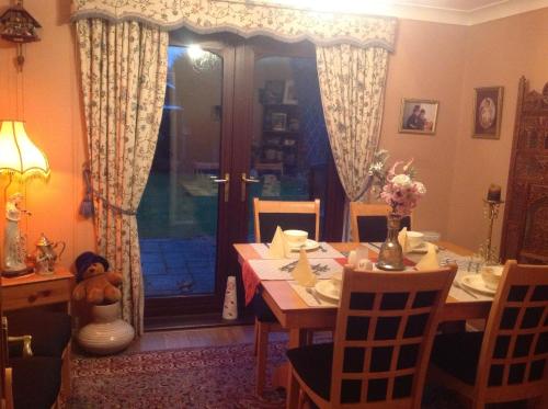 Instalaciones, The Cedars House B&B in Kenilworth