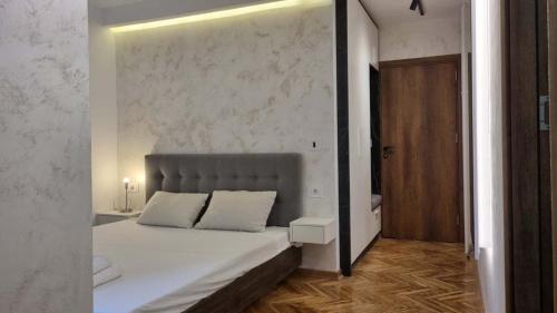 Studio near city center