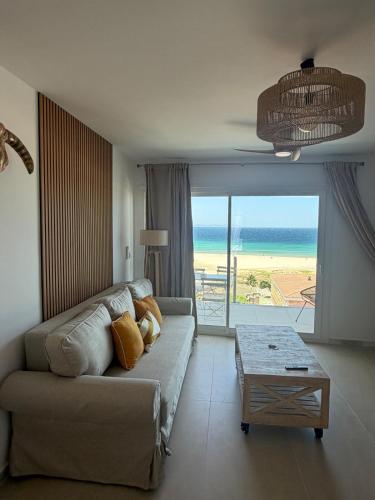 Ático premium & nuevo, Terraza con vistas al Estrecho, 2 habitaciones & parking, Tarifa