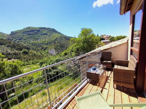 Gîte de charme avec vue sur la montagne (Gite de charme avec vue sur la montagne) in Salerans
