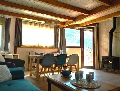 Gîte de charme avec vue sur la montagne (Gite de charme avec vue sur la montagne) in Salerans
