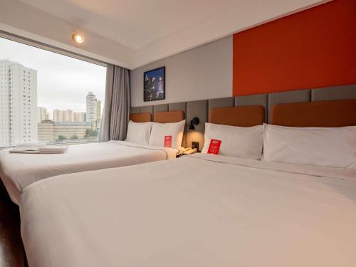 2 double beds