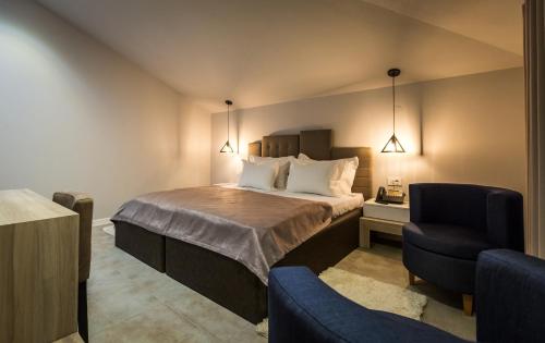 Hotel Crystal Light - image 10