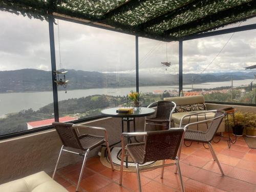 Good Vistas House-Guatavita