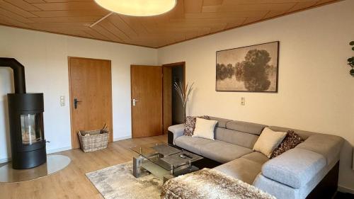 85 qm Ferienwohnung mit Kamin und riesigem Garten in Gerhardshofen