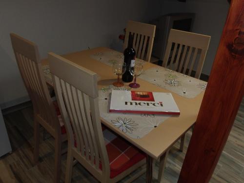 المرافق, Apartment Cajt in Murine