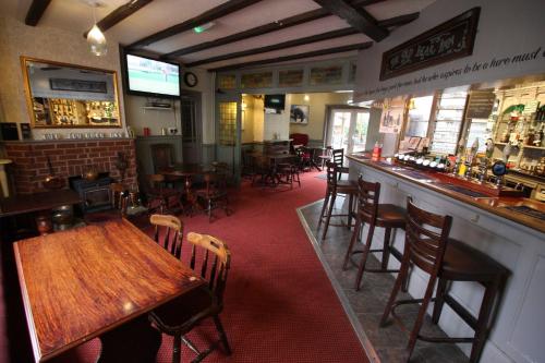 老熊旅館 (The Old Bear Inn) in 克里克萊德鎮中心