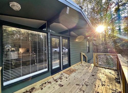 Peaceful Woodland Cabin near Callaway Gardens in Hamilton (GA)