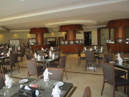 Exterior view, Executives Hotel - Azizia near Al Mansoura Park