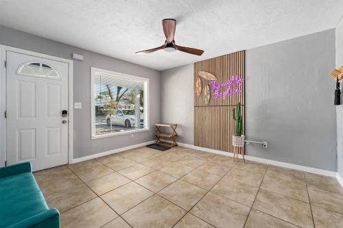 Hot Tub - Family - Dogs Allowed - Arcade Machine -MegaChess in Bay Pines