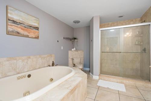 Hot Tub - Family - Dogs Allowed - Arcade Machine -MegaChess in Bay Pines