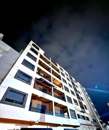 Elegant Apartment in Bir El Djir with Balcony in Bir El Djir