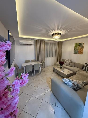 Elegant Apartment in Bir El Djir with Balcony in Bir El Djir