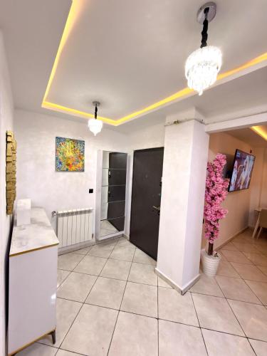 Elegant Apartment in Bir El Djir with Balcony in Bir El Djir