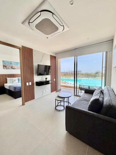 Un Oasis frente a la Kristal Lagoon Resort Life