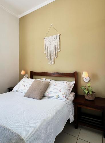 1 double bed, 2 twin beds