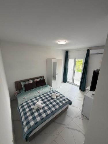 Apartments Gzim Peja