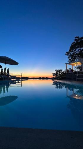 Sunset Danube House
