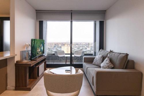 Cool 2 bedroom apt near La Galeria