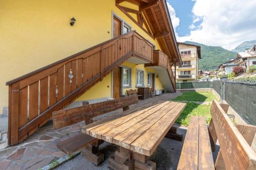 Pinzolo Dolomiti Apartment & Free Park in Pinzolo