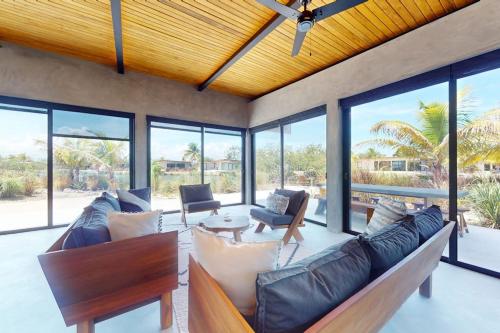 Seabird - Villa 22, Placencia
