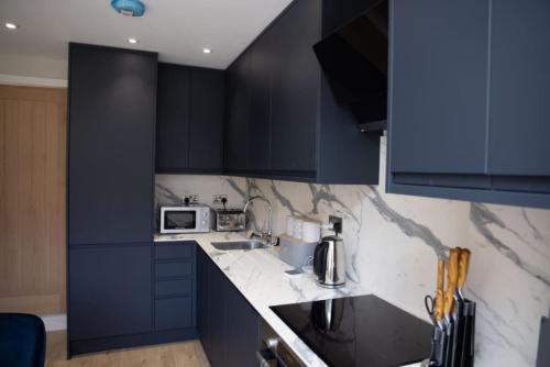 Stunning 4-Bedroom Home Sleeps 6 gîte à louer Selhurst Railway Station