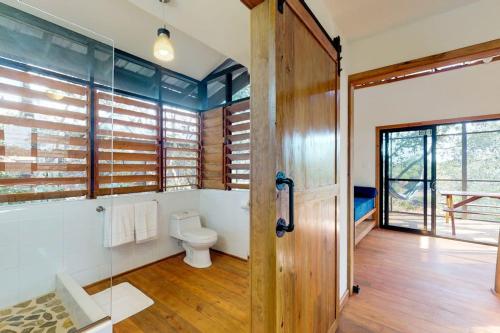Mahogany Cabaña at Inn The Trees -Gold Standard Certified (Mahogany Cabana at Inn The Trees -Gold Standard Certified) in Surfside