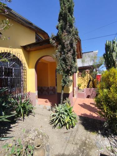 Casa Victoria a 3 minutos del Centro Histórico (Casa Victoria a 3 minutos del Centro Historico) in Coban