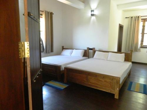 Birds Paradise Hotel in Sinharaja