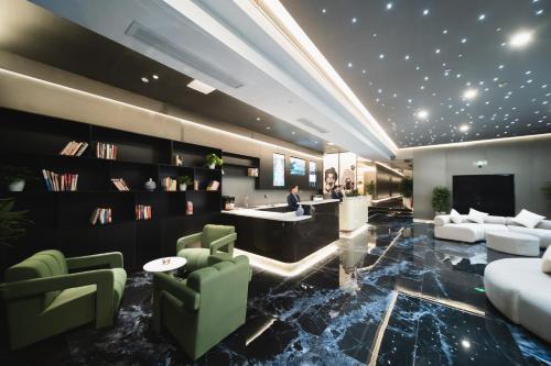 Franz Smart Hotel (Chongqing Wushan County Xiaoshanxia Branch)
