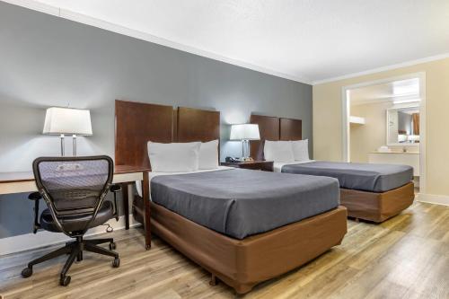 2 double beds