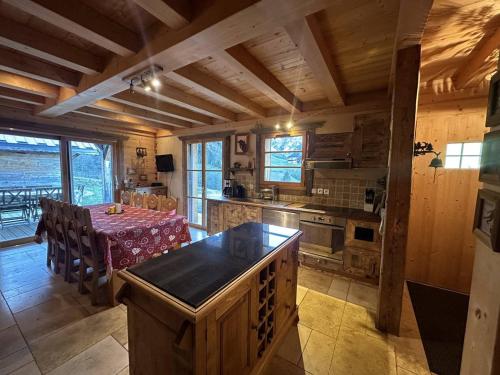 Chalet charmant avec animaux admis - 8 pers. - FR-1-886-101
