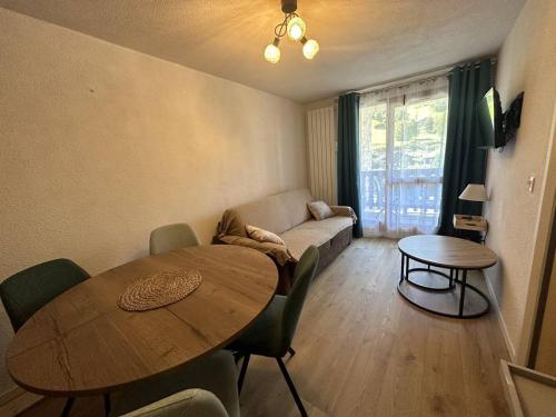Appartement cosy centre village - 4 pers. - FR-1-886-139