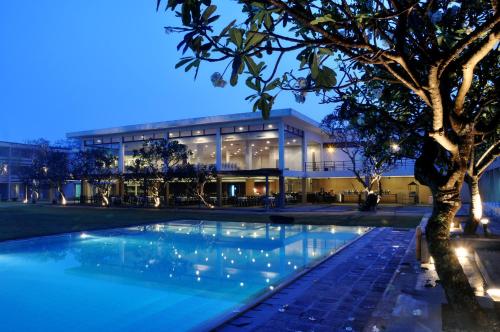 Hotelli välisilme, Pegasus Reef Hotel Colombo in Negombo