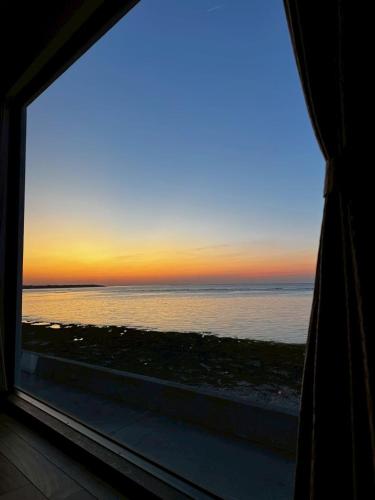 HERO VILLA ocean suite in Ohama